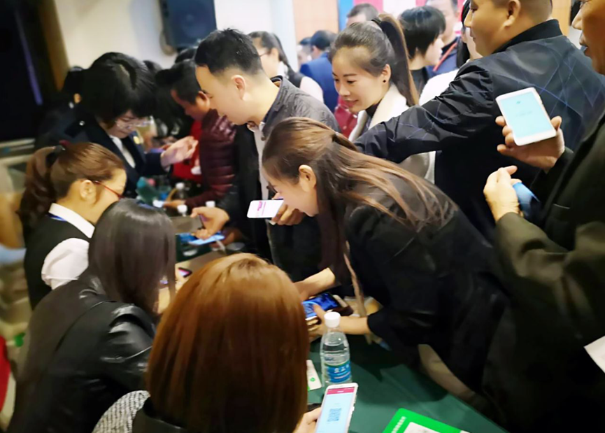 社交电商新玩法，让你爱不释手！😍😍😍——CRMEB多商户商城系统